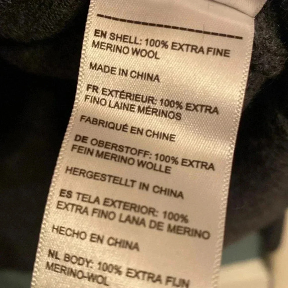 UNTUCKit men’s sweater - quarter zip - large - 100% extra fine merino wool -gray - Picture 3 of 5